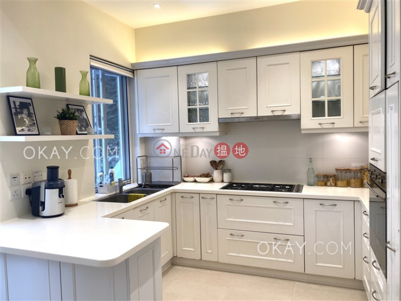 Lovely 3 bedroom with terrace | Rental, Bayview Mansion 樂觀大廈 Rental Listings | Central District (OKAY-R14579)