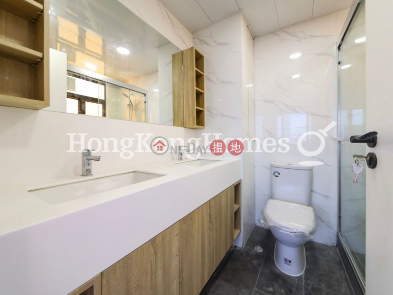 HK$ 75,000/ month 2 Old Peak Road Central District | 3 Bedroom Family Unit for Rent at 2 Old Peak Road