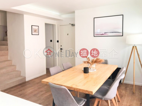 Exquisite 3 bedroom on high floor with rooftop | Rental | Kam Ning Mansion 金寧大廈 _0