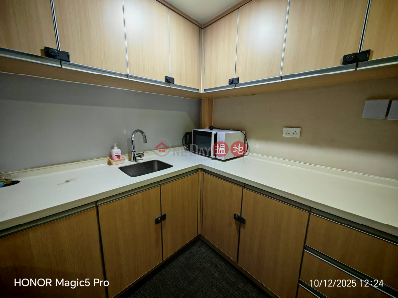 MINI OFFICE, 105 How Ming Street | Kwun Tong District | Hong Kong | Rental | HK$ 2,650/ month