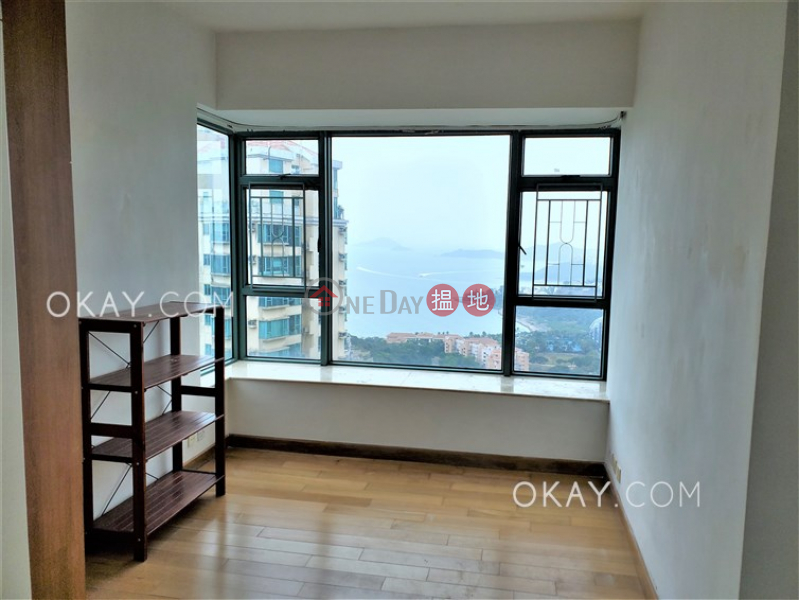 Intimate 3 bedroom on high floor with sea views | For Sale 27 Discovery Bay Road | Lantau Island | Hong Kong, Sales, HK$ 9.5M
