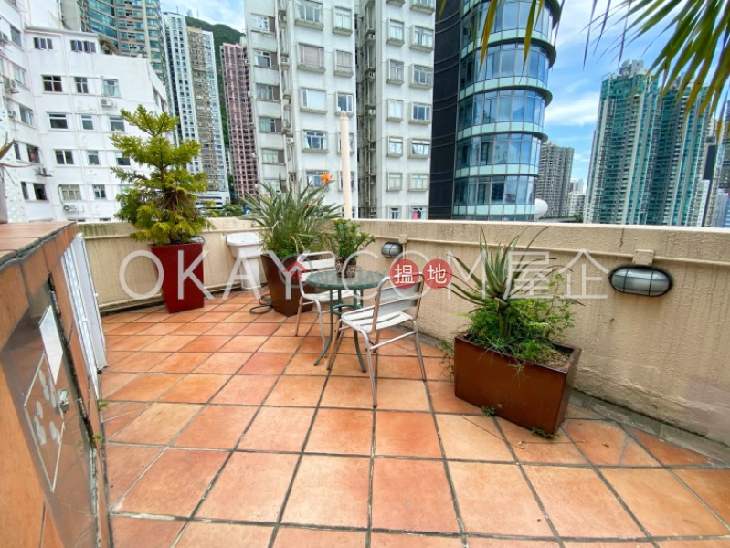 Property Search Hong Kong | OneDay | Residential | Sales Listings | Stylish 1 bed on high floor with sea views & rooftop | For Sale