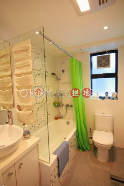 HK$ 8.99M Discovery Bay, Phase 5 Greenvale Village, Greenbelt Court (Block 9) | Lantau Island Popular 4 bedroom on high floor with sea views | For Sale