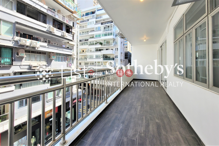 美登大廈三房兩廳單位出租1-3加寧街 | 灣仔區香港出租-HK$ 42,000/ 月