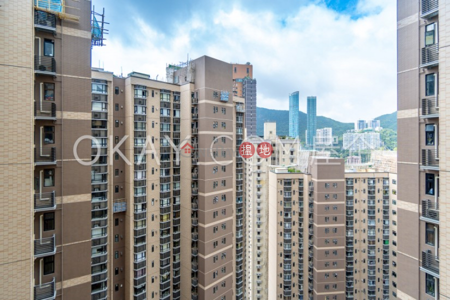 Property Search Hong Kong | OneDay | Residential Rental Listings | Elegant 3 bedroom on high floor with balcony & parking | Rental