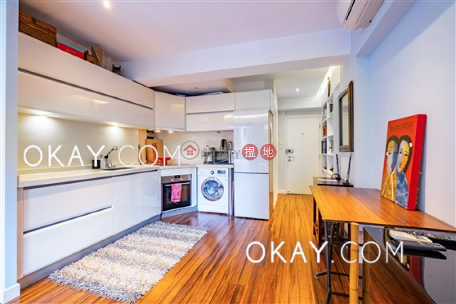 HK$ 8M | Po Hing Mansion | Central District Practical in Sheung Wan | For Sale