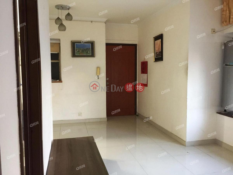 HK$ 12,000/ month, Phase 1 Tuen Mun Town Plaza Tuen Mun Phase 1 Tuen Mun Town Plaza | 2 bedroom Low Floor Flat for Rent