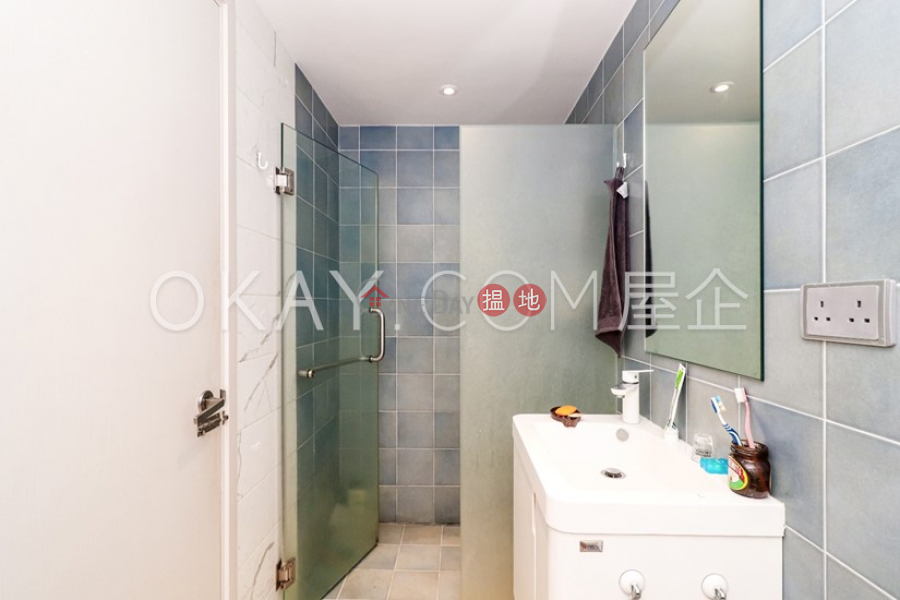 Nicely kept 1 bedroom with terrace | Rental | Tong Nam Mansion 東南大廈 Rental Listings