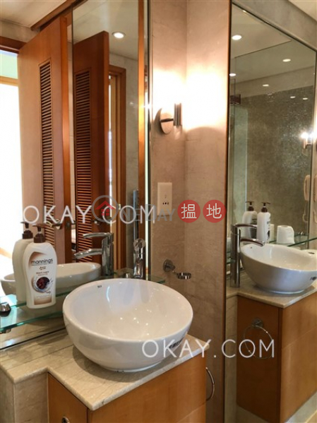 Gorgeous 2 bedroom with balcony | Rental, Phase 4 Bel-Air On The Peak Residence Bel-Air 貝沙灣4期 Rental Listings | Southern District (OKAY-R54931)