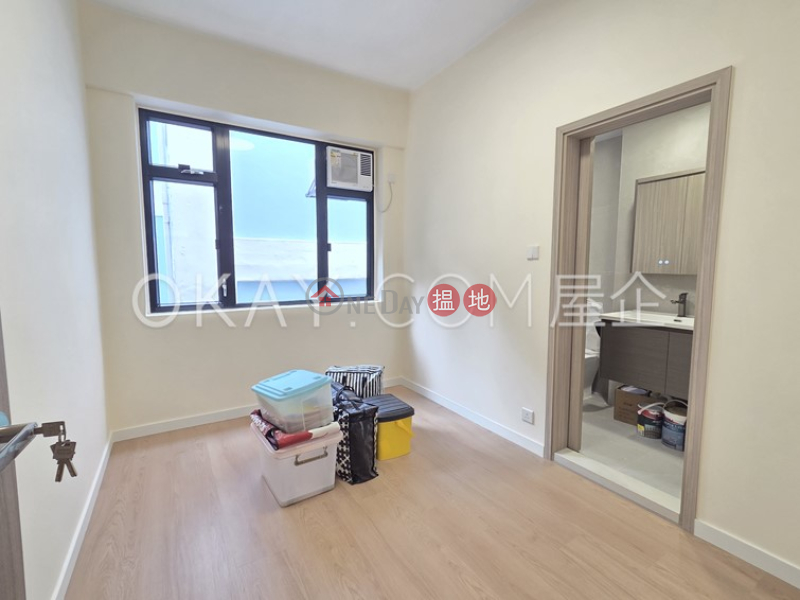 Nicely kept 3 bedroom with balcony | Rental | 72 Hill Road | Western District Hong Kong, Rental, HK$ 38,000/ month