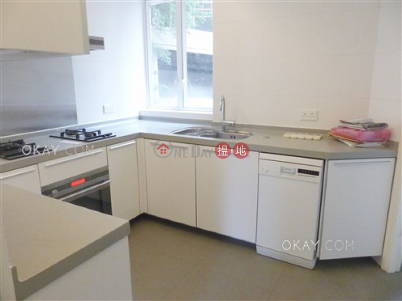 HK$ 68,000/ month, Seaview Mansion Central District, Rare 3 bedroom with balcony & parking | Rental