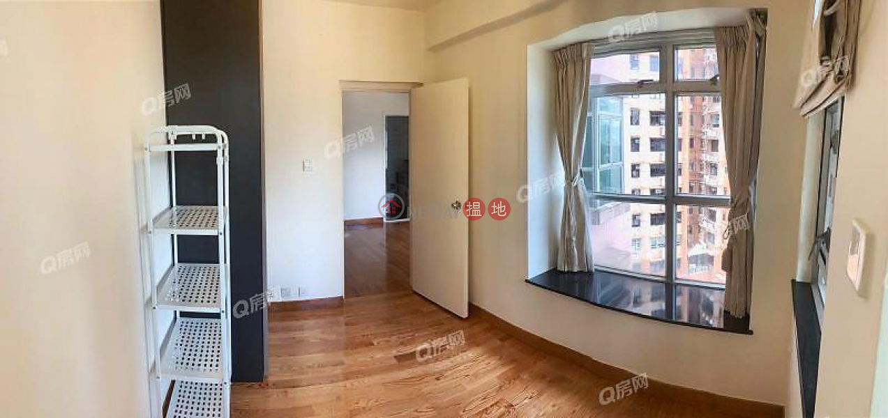 Property Search Hong Kong | OneDay | Residential Rental Listings Golden Lodge | 3 bedroom Mid Floor Flat for Rent
