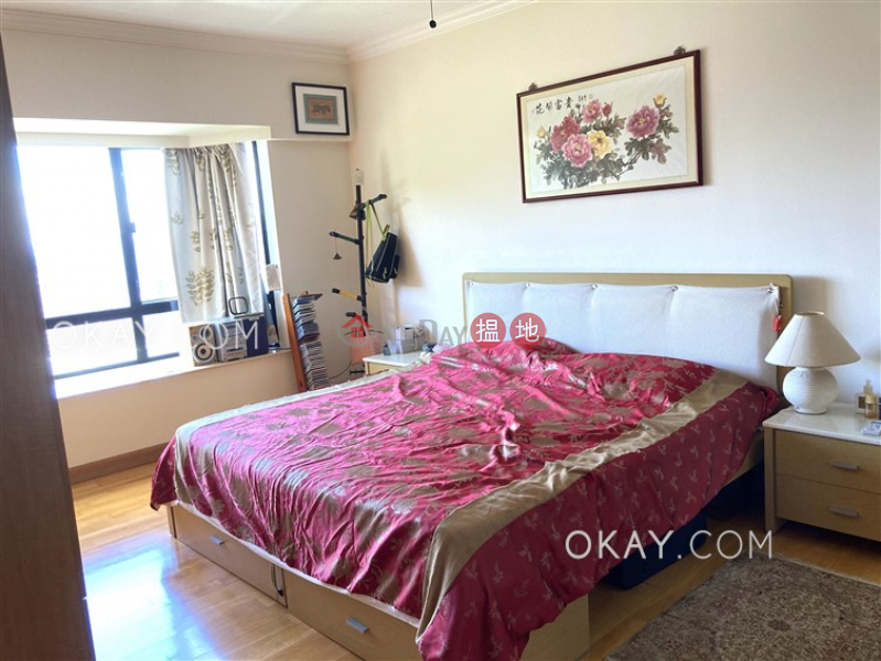 HK$ 57,000/ month Kingsford Height, Western District, Unique 3 bedroom with balcony & parking | Rental