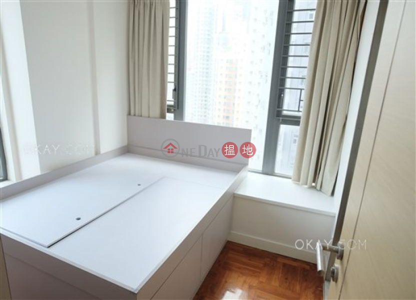 HK$ 27,000/ 月|吉席街18號|西區|3房2廁,極高層,露台《吉席街18號出租單位》