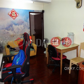 Tasteful 4 bedroom on high floor with rooftop | For Sale | Tai Hing Building 大興大廈 _0