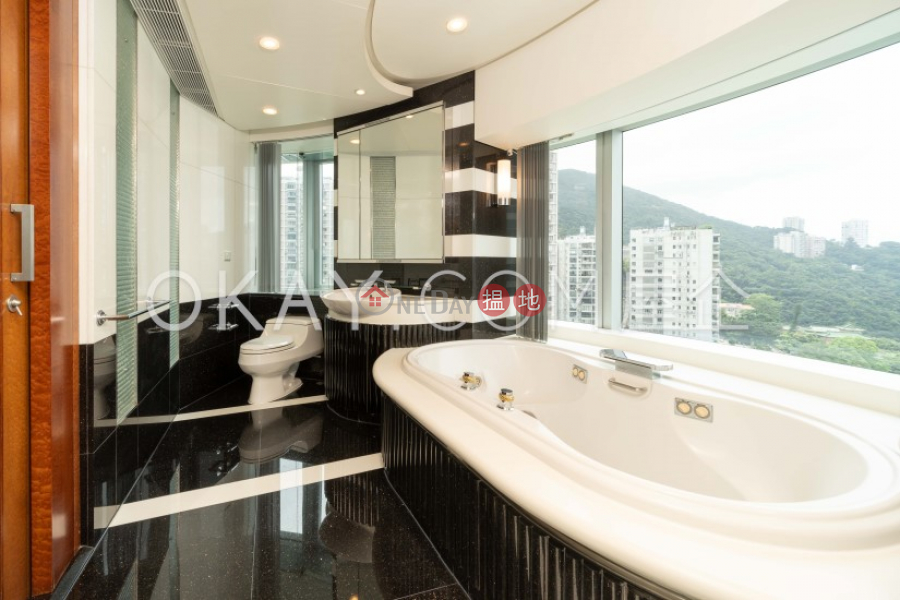 Beautiful 4 bedroom with parking | Rental | High Cliff 曉廬 Rental Listings