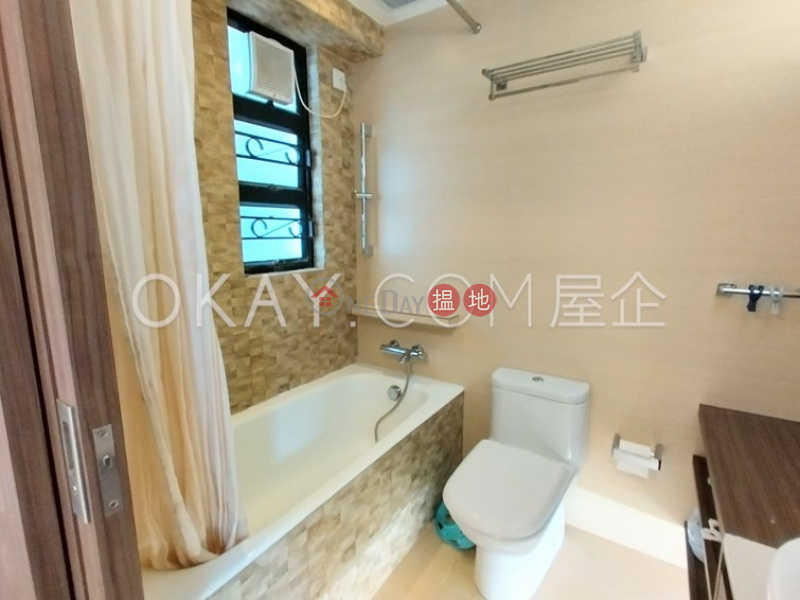 Property Search Hong Kong | OneDay | Residential | Rental Listings | Luxurious 3 bedroom in Mid-levels West | Rental