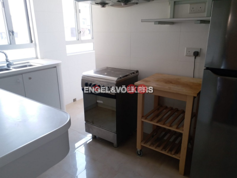 3 Bedroom Family Flat for Rent in Central Mid Levels | Wing Hong Mansion 永康大廈 Rental Listings