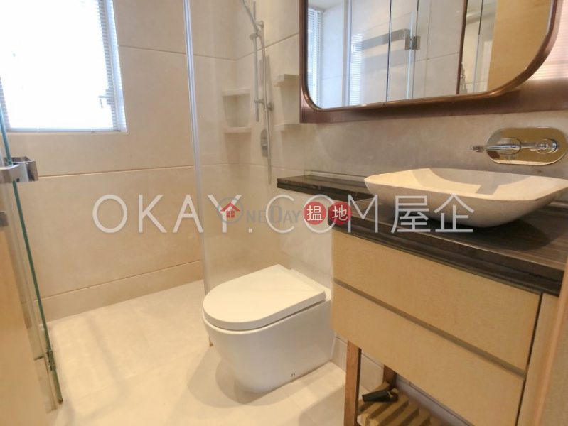 Tasteful 3 bedroom with balcony | Rental 37 Cadogan Street | Western District, Hong Kong | Rental | HK$ 52,000/ month