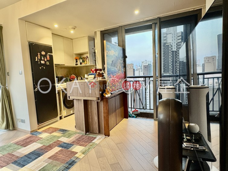HK$ 14.2M | The Met. Sublime, Western District Popular 2 bed on high floor with harbour views | For Sale