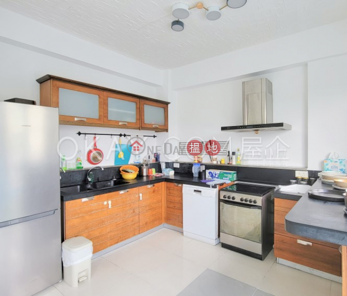 HK$ 45,000/ month Lotus Villas | Sai Kung Lovely 3 bedroom with rooftop, balcony | Rental