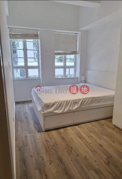 HK$ 26,000/ month 5 Moon Street, Wan Chai District 5 MOON STREET