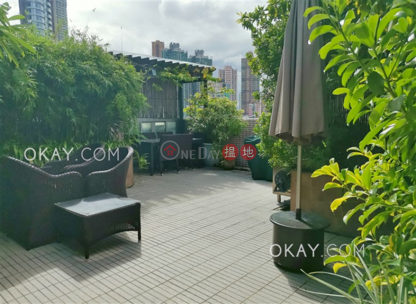 Property Search Hong Kong | OneDay | Residential Sales Listings | Nicely kept 2 bedroom on high floor with rooftop | For Sale