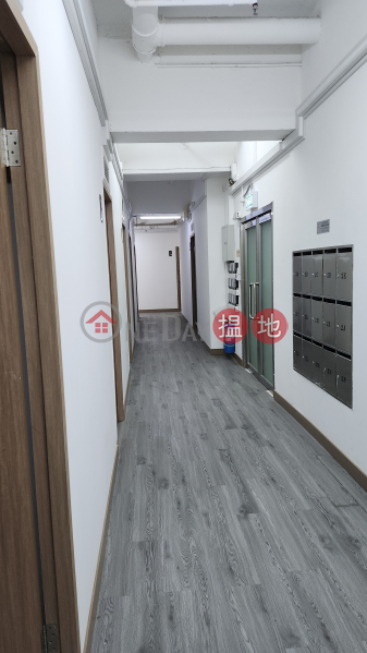 Newly renovated studio with free WiFi, Hang Wai Industrial Centre 恆威工業中心 Rental Listings | Tuen Mun (JOHNN-9606031840)