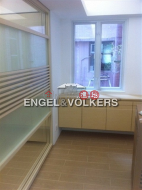 1 Bed Flat for Rent in Kennedy Town|Western DistrictChin Hom Court(Chin Hom Court)Rental Listings (EVHK99796)_0