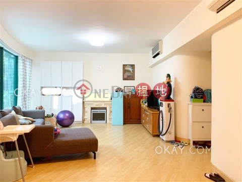 Stylish 3 bedroom with parking | Rental, Hillsborough Court 曉峰閣 | Central District (OKAY-R762)_0