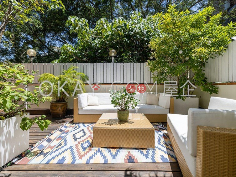Lovely 2 bedroom with terrace | For Sale, Realfound Mansion 倫輝樓 Sales Listings | Southern District (OKAY-S407004)