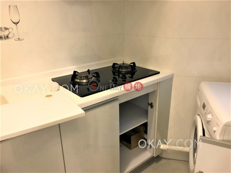 HK$ 26,000/ month | Scenic Rise | Western District | Practical 2 bedroom in Mid-levels West | Rental