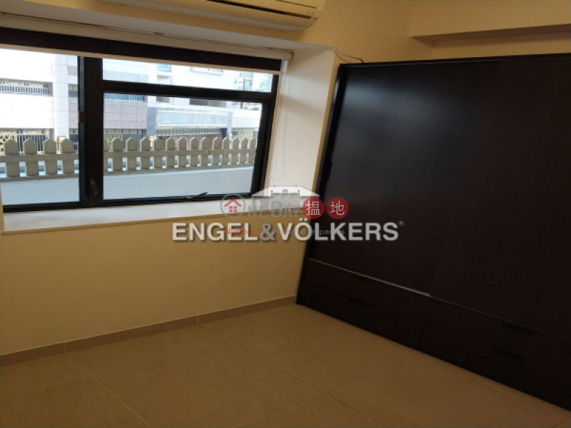 Property Search Hong Kong | OneDay | Residential, Sales Listings | 2 Bedroom Apartment/Flat for Sale in Sai Ying Pun