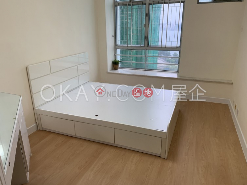 Charming 3 bed on high floor with sea views & balcony | Rental | (T-40) Begonia Mansion Harbour View Gardens (East) Taikoo Shing 太古城海景花園海棠閣 (40座) Rental Listings