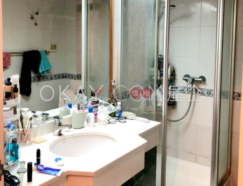 HK$ 16.8M, Ping On Mansion Western District | Unique 3 bedroom in Mid-levels West | For Sale