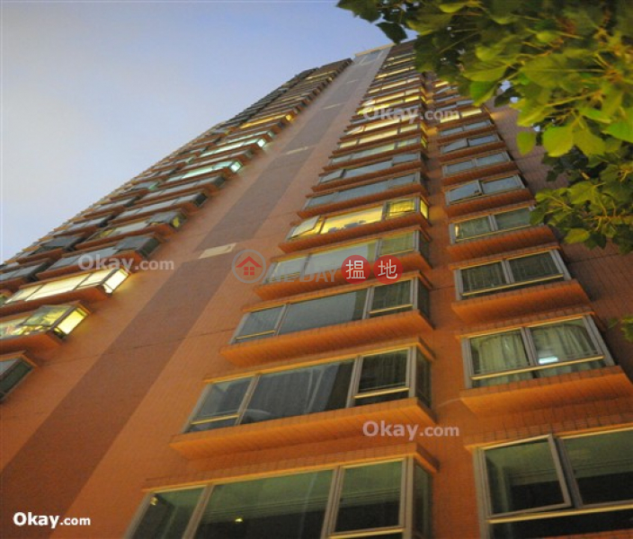 Elegant 2 bedroom on high floor | Rental, Wah Fai Court 華輝閣 Rental Listings | Western District (OKAY-R1671)