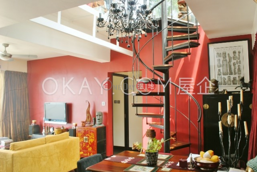 Unique penthouse with rooftop & parking | Rental | Emerald Garden 嘉瑜園 Rental Listings