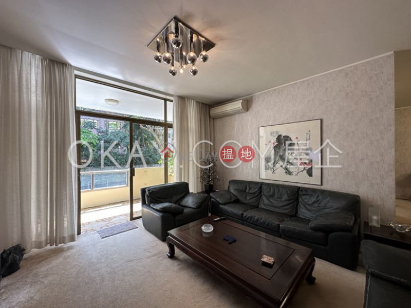 Gorgeous 3 bedroom with balcony & parking | For Sale | 57-59 Blue Pool Road 碧苑 Sales Listings