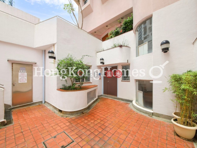 Property Search Hong Kong | OneDay | Residential | Rental Listings | 3 Bedroom Family Unit for Rent at Tam Gardens