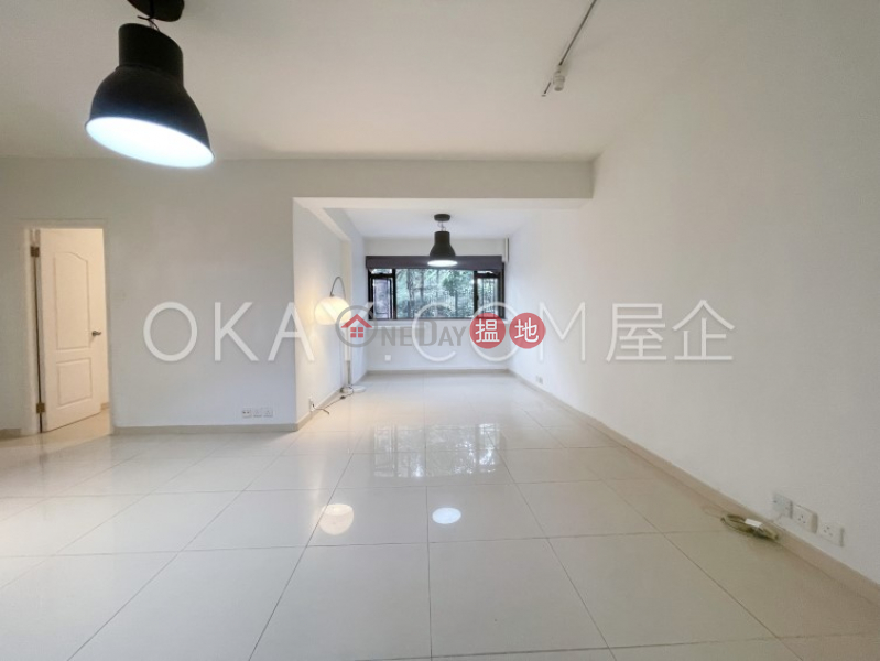 Nicely kept 3 bedroom in Mid-levels West | For Sale | 10 Sam Chuk Street | Wong Tai Sin District | Hong Kong | Sales HK$ 17M