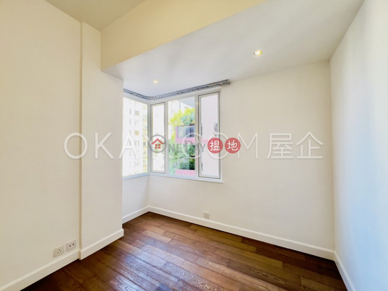 HK$ 43,000/ month King\'s Garden Western District, Tasteful 3 bedroom with balcony | Rental