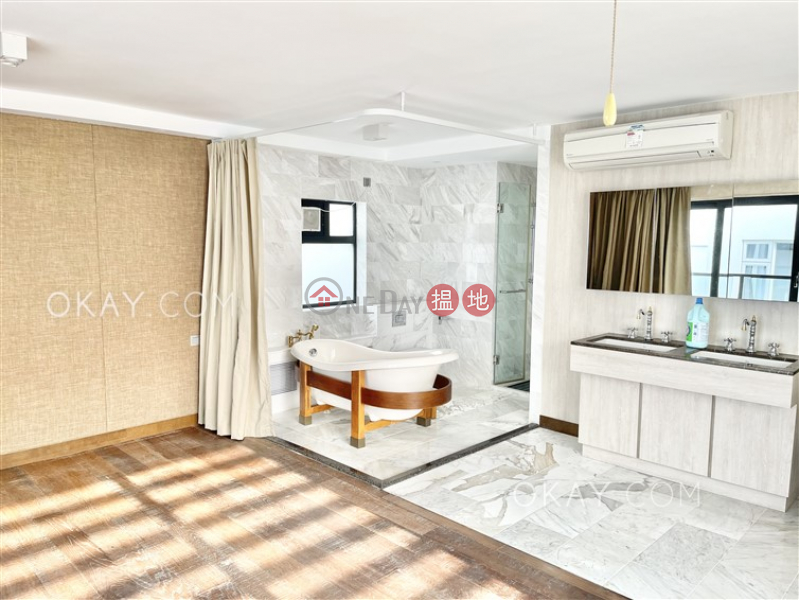 HK$ 53,000/ month | Siu Hang Hau Village House | Sai Kung | Charming house with sea views, balcony | Rental
