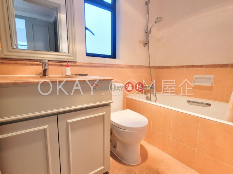 HK$ 48,000/ month 62B Robinson Road Western District Lovely 3 bedroom in Mid-levels West | Rental