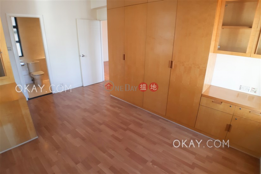 HK$ 25M Scenic Heights, Western District, Efficient 3 bedroom with parking | For Sale