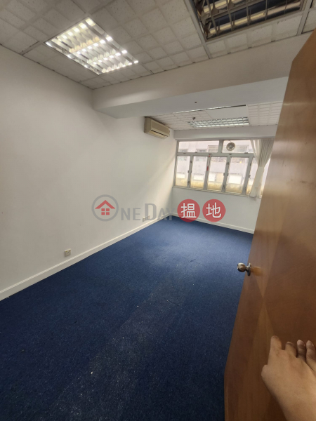 安居工商 何生 全包 企理裝修 3房1會議室 | 14 Hing Yip Street | Kwun Tong District, Hong Kong | Rental HK$ 26,500/ month