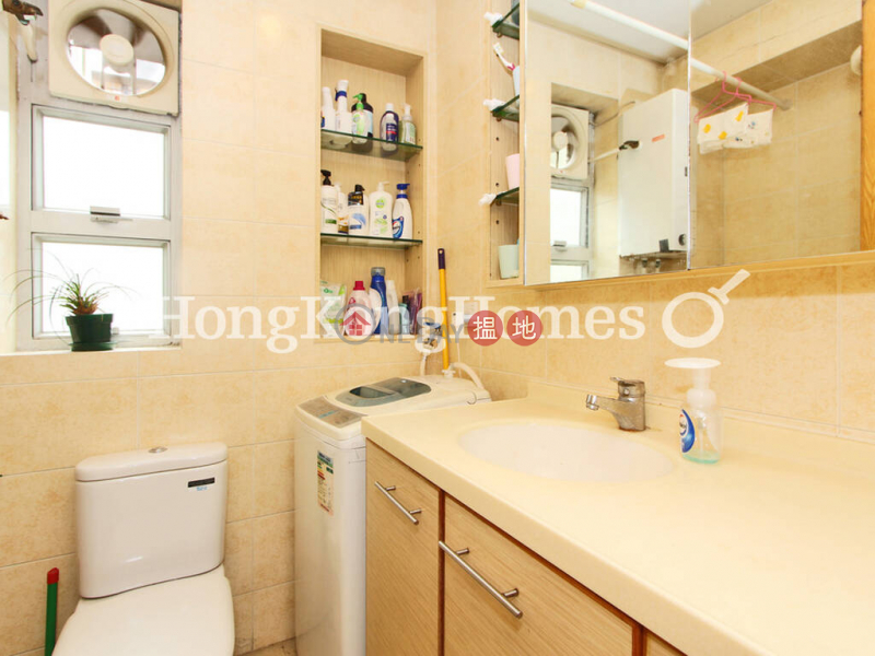 Property Search Hong Kong | OneDay | Residential Rental Listings, 3 Bedroom Family Unit for Rent at Wah Chi Mansion