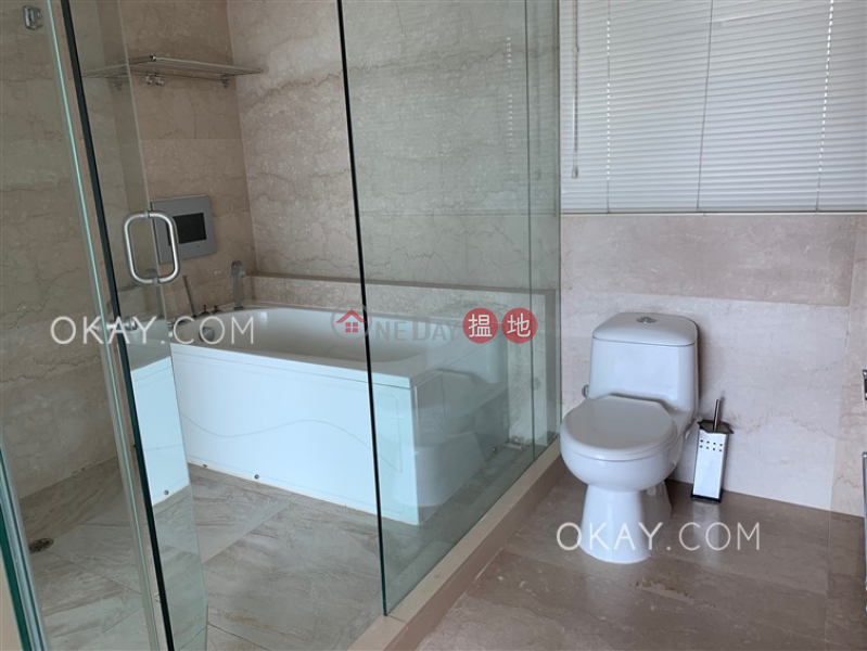HK$ 51,000/ month | Discovery Bay, Phase 13 Chianti, The Premier (Block 6) Lantau Island | Gorgeous 3 bedroom on high floor with balcony | Rental