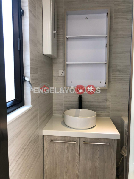 HK$ 24,000/ month Jadestone Court | Western District | 1 Bed Flat for Rent in Mid Levels West