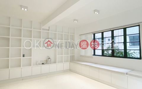 Stylish 2 bedroom in Sheung Wan | Rental, 55 Tung Street 東街55號 | Central District (OKAY-R70298)_0