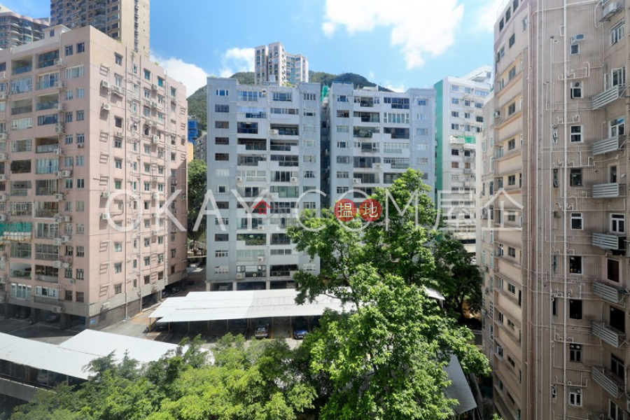 Gorgeous 2 bedroom on high floor with rooftop | Rental | First Mansion 第一大廈 Rental Listings